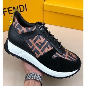 Meet your Posher, Xavier